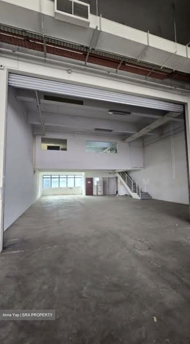 Woodlands Industrial Park E1 (D27), Factory #562199871
